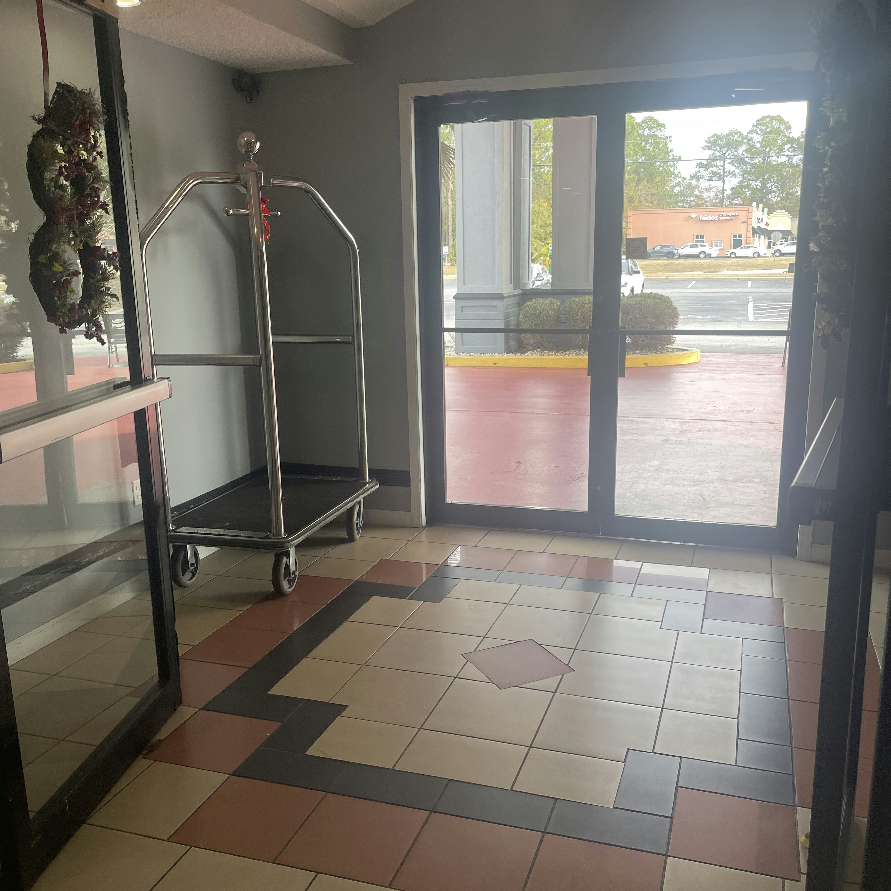 Red Roof Inn & Suites Hinesville 21/37