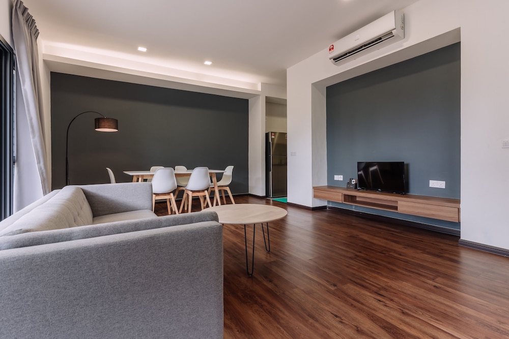 Roxy Sematan Villa And Townhouse 29/60