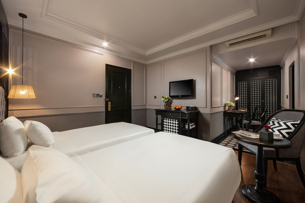 Hanoi Imperial Hotel 21/74