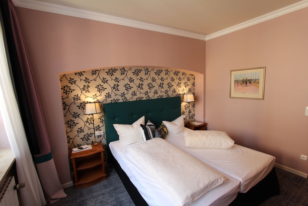 Hotel Goldener Hirsch 15/50
