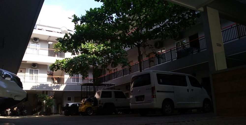 Hotel Sonic Airport Semarang 6/21