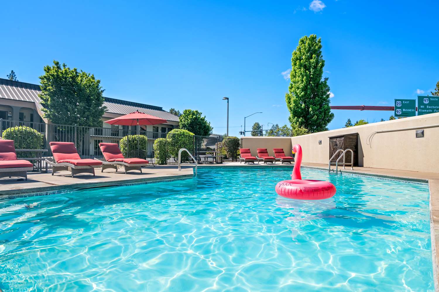 Red Lion Inn & Suites Deschutes River Bend 21/30