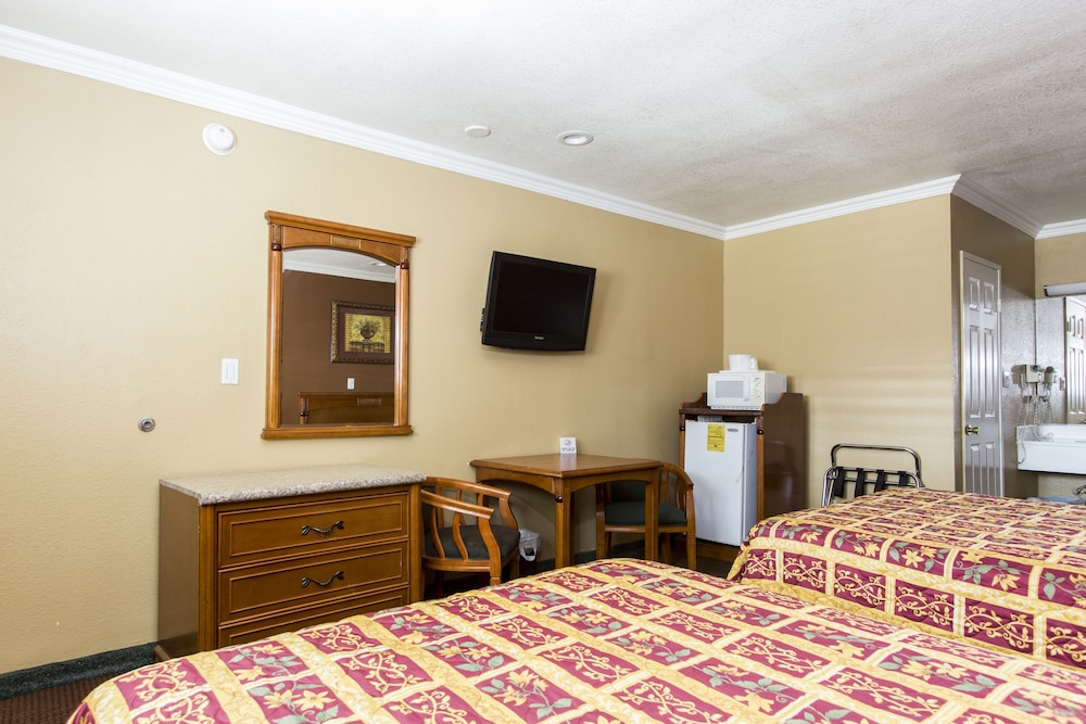 Beverly Inn 48/64