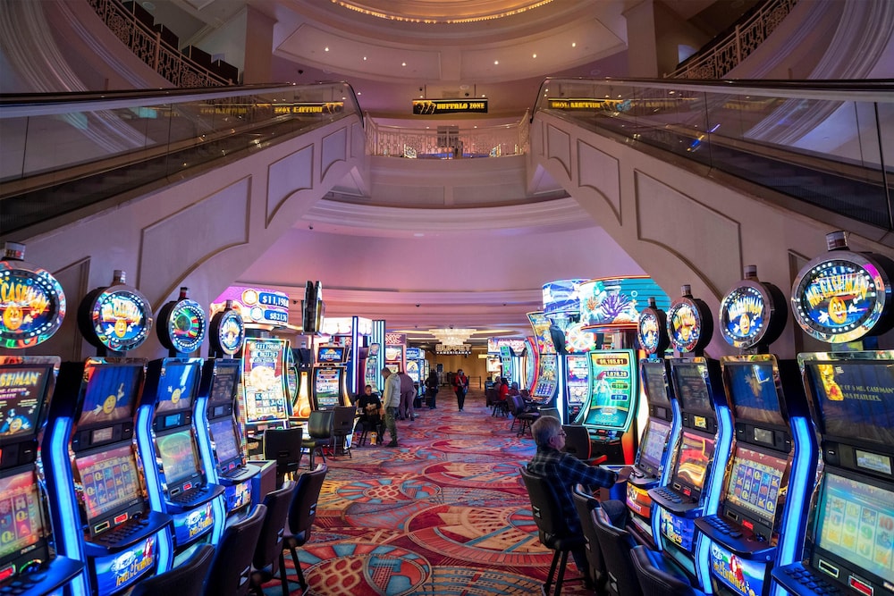 Gold Strike Casino Resort 63/69