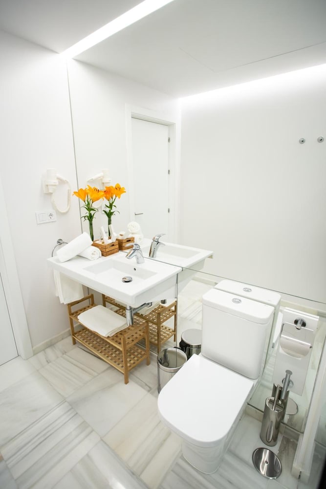 Plazuela del Carbon Suites 54/57