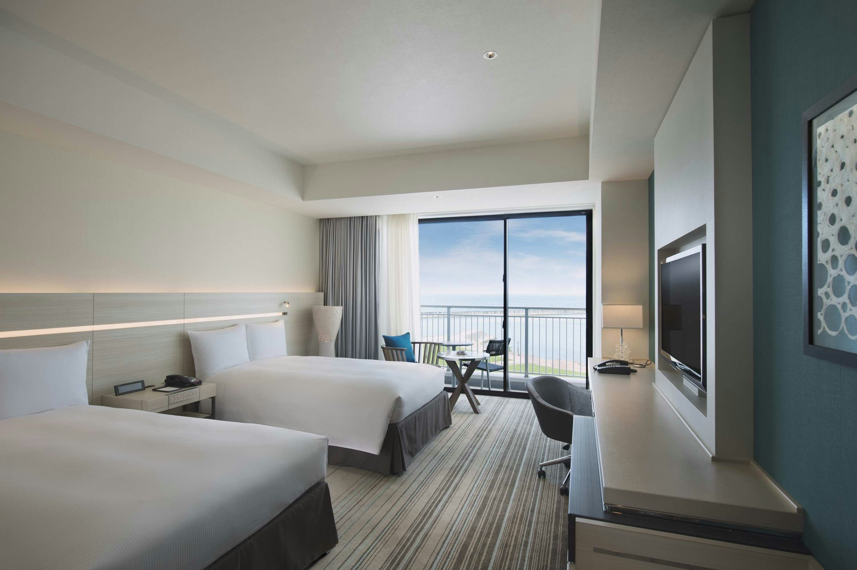 Hilton Okinawa Chatan Resort 16/77