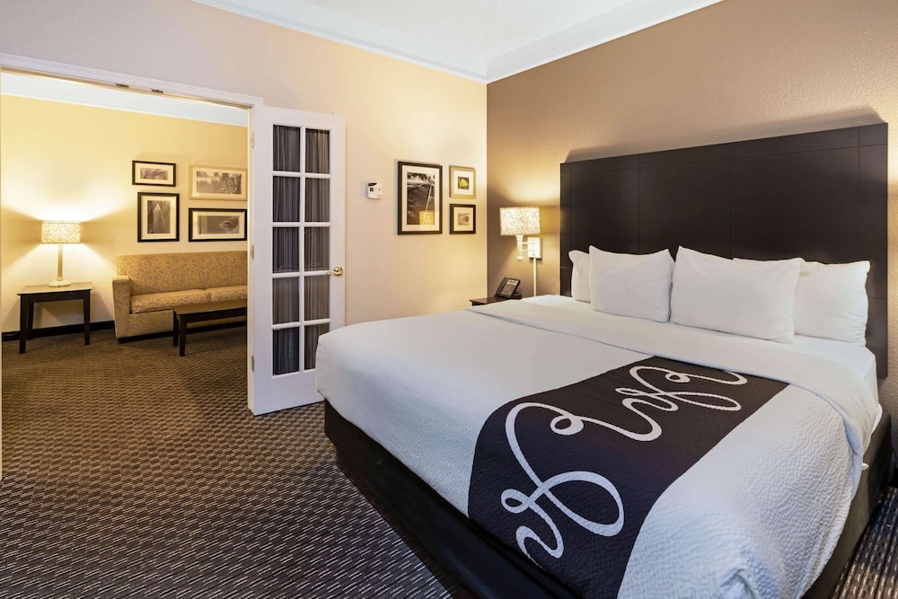 La Quinta Inn Suites By Wyndham Mesa Superstition Springs 14/52