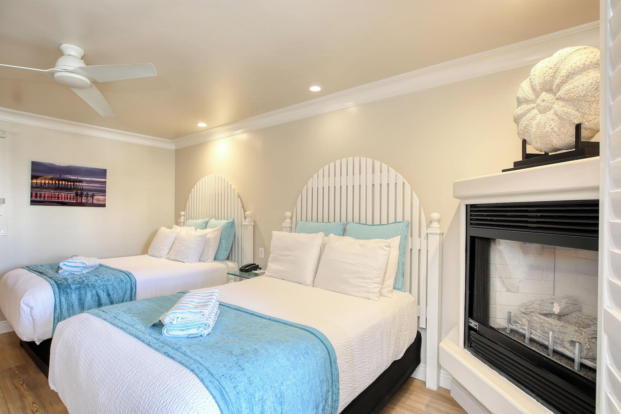 Room, 2 Double Beds, City View, Hot Tub, Balcony