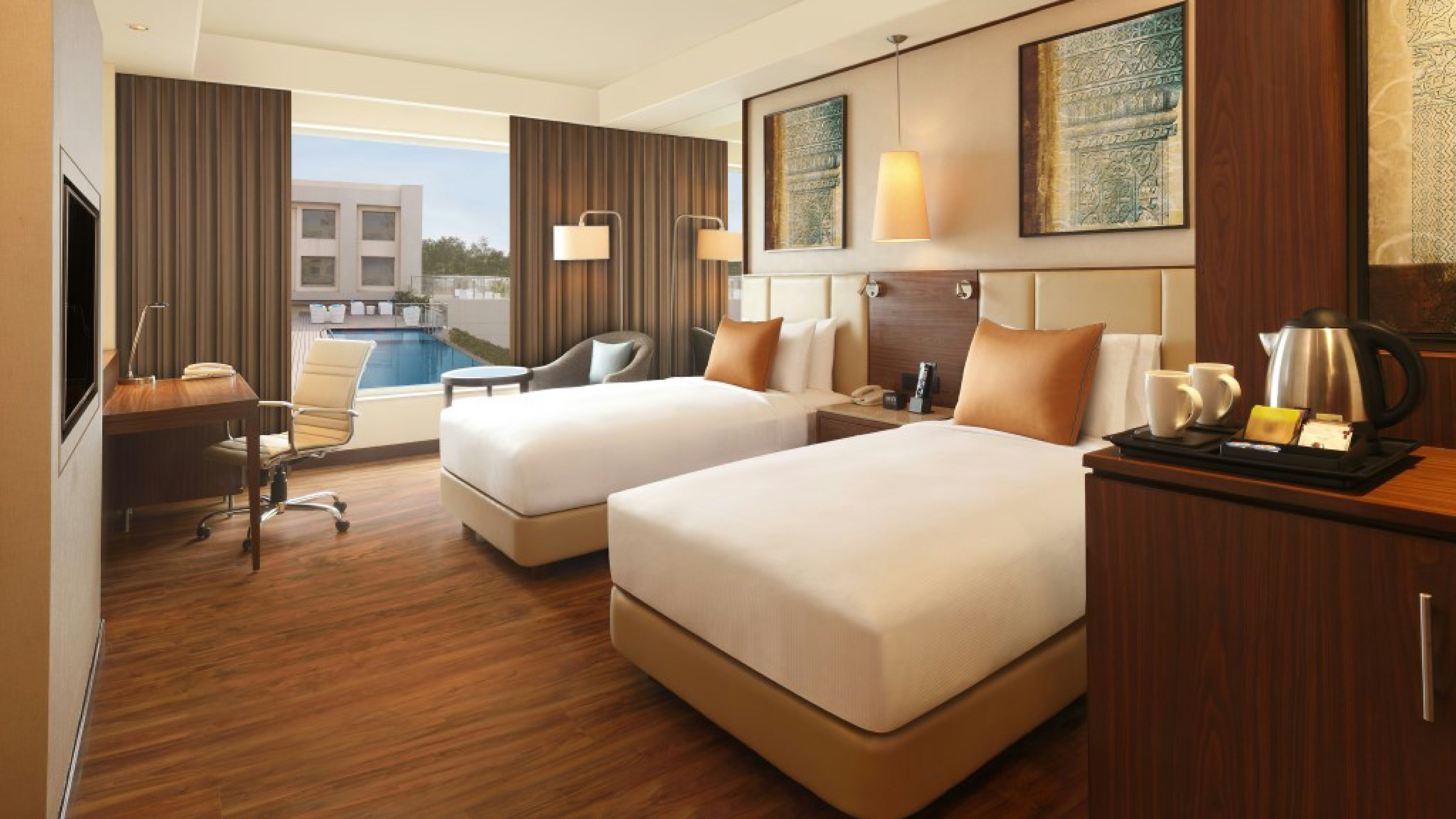 Room, Twin Beds, Pool View