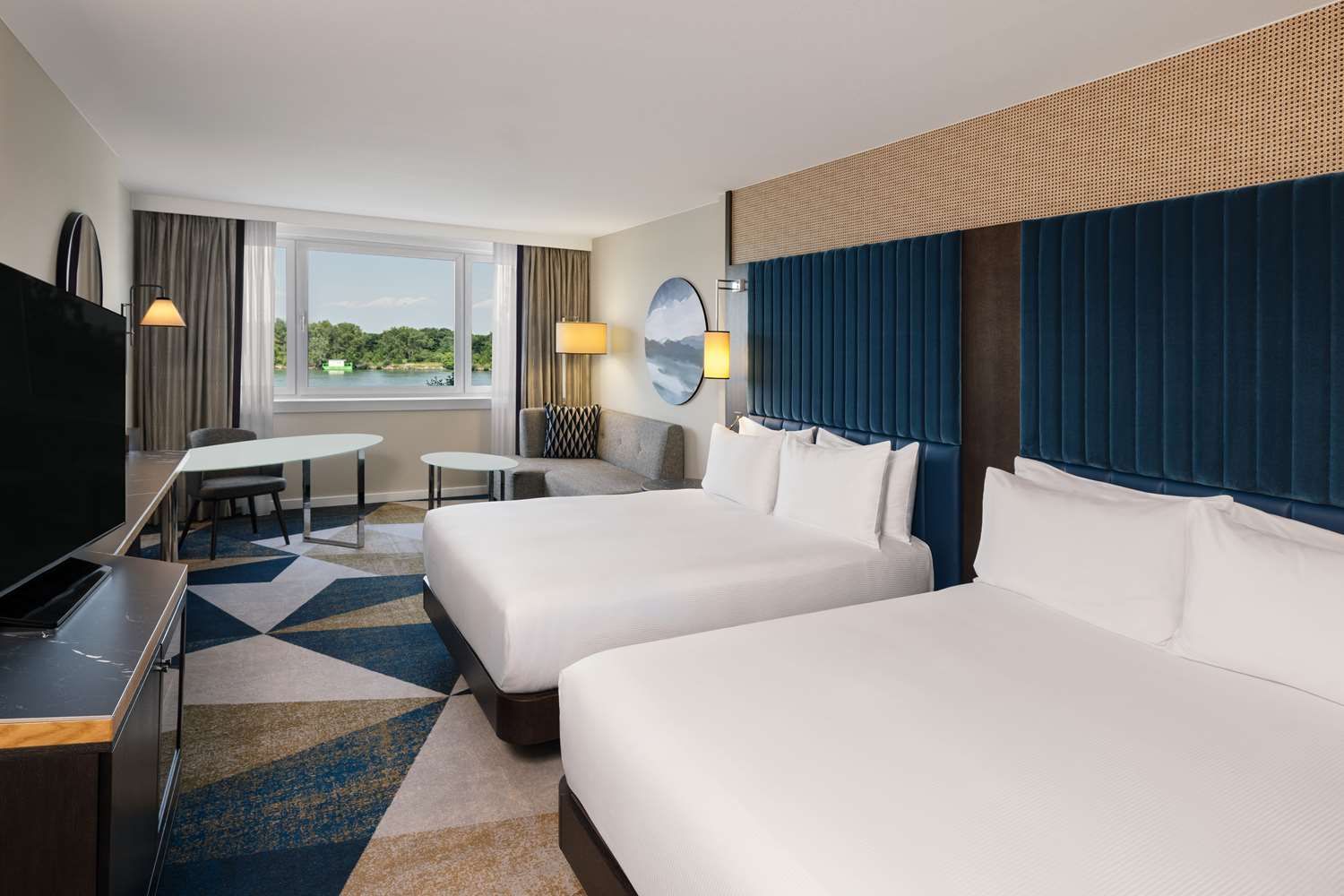 Superior, Suite, King Bed, Water Front