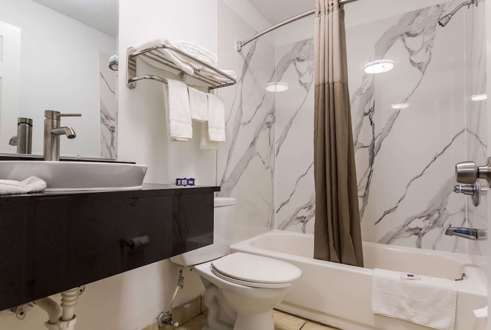 Motel6 Gulf Shores, AL 33/34