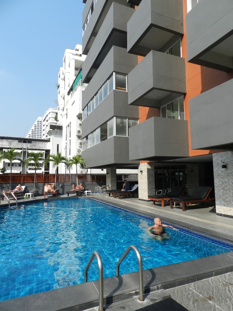 Nanatai Suites 5/50