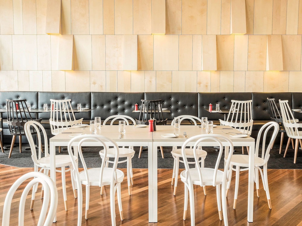 IBIS ADELAIDE 59/71