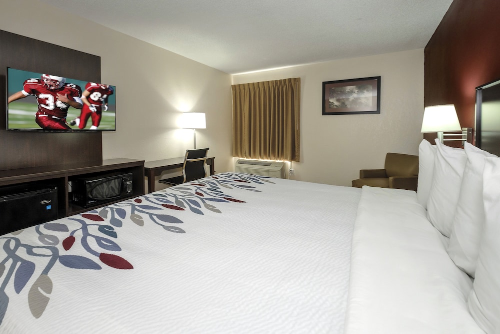 Red Roof Inn Hillsville 26/53