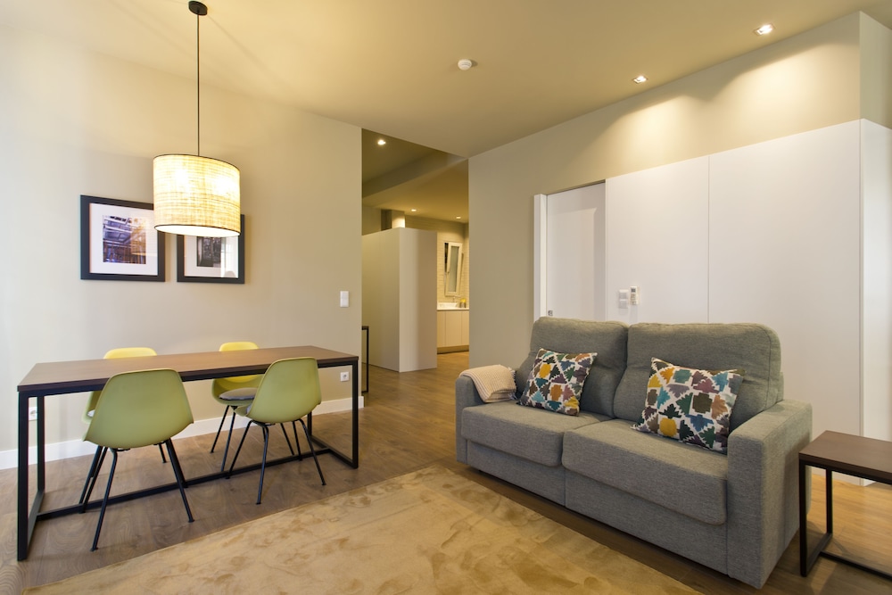 Porto Central Flats 24/50