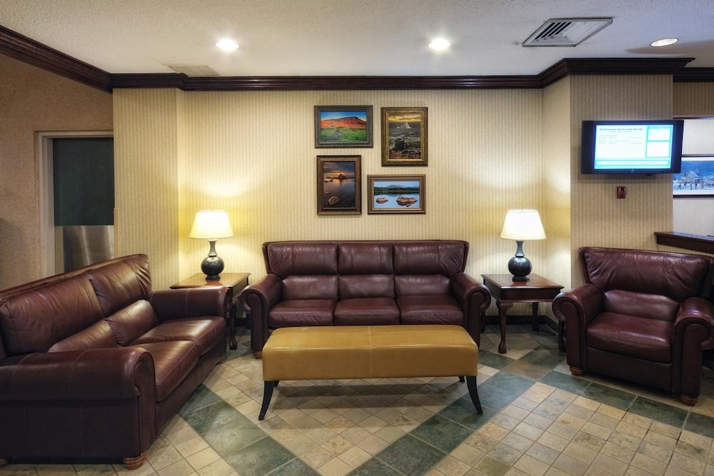 Greenwood Inn & Suites 21/37