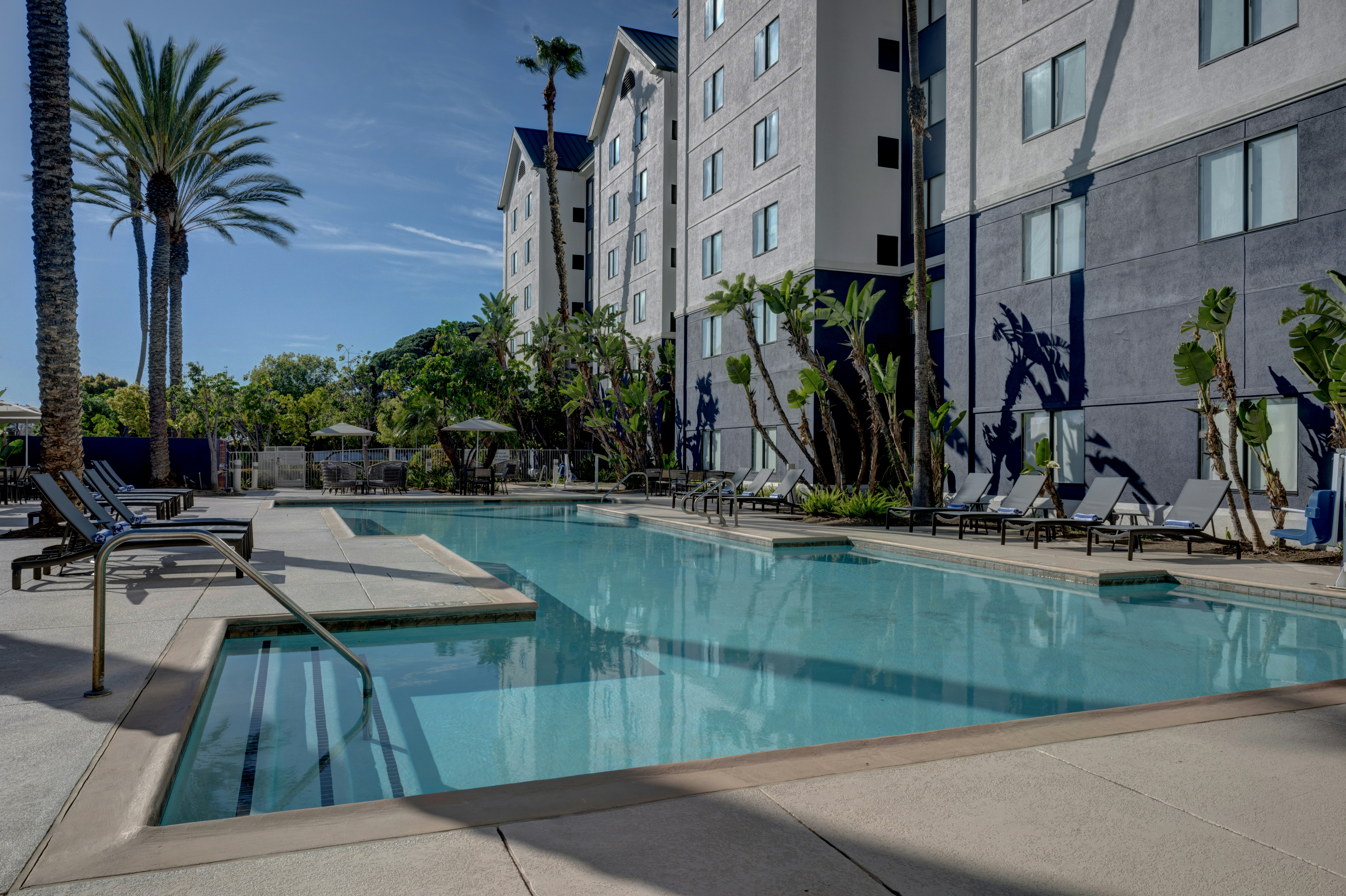 Homewood Suites By Hilton Anaheim-Main Gate Area 66/69