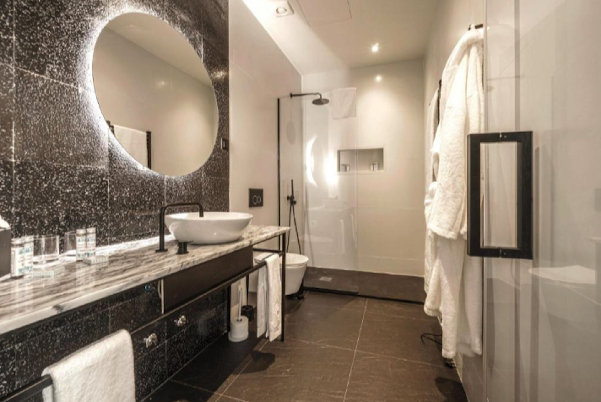 Deluxe Superior Room