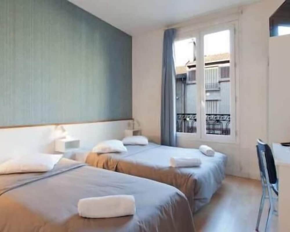 BASIC, TWIN BEDS