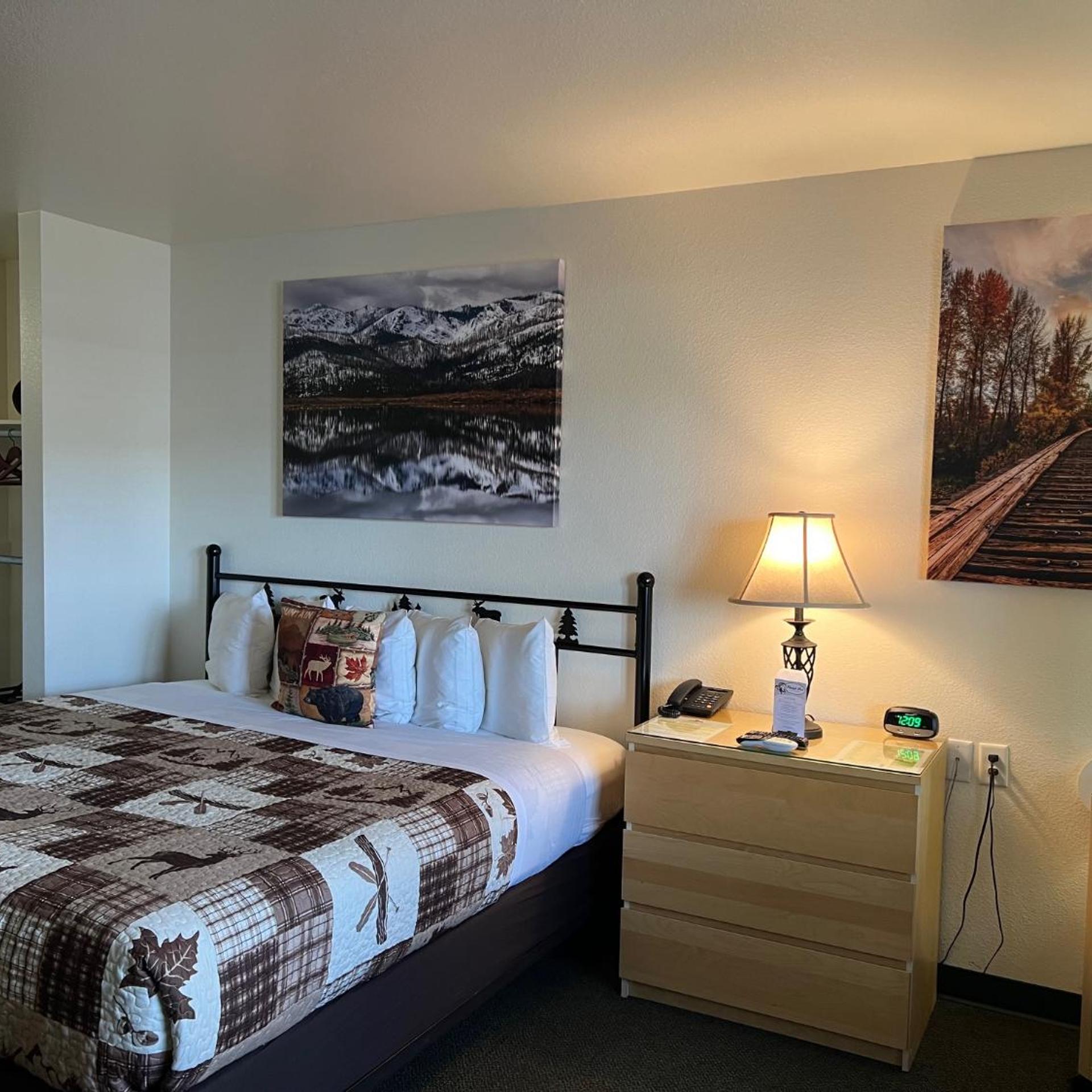 Antlers Inn 4/50