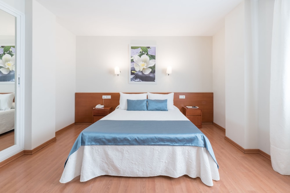 Hotel Romerito 13/65