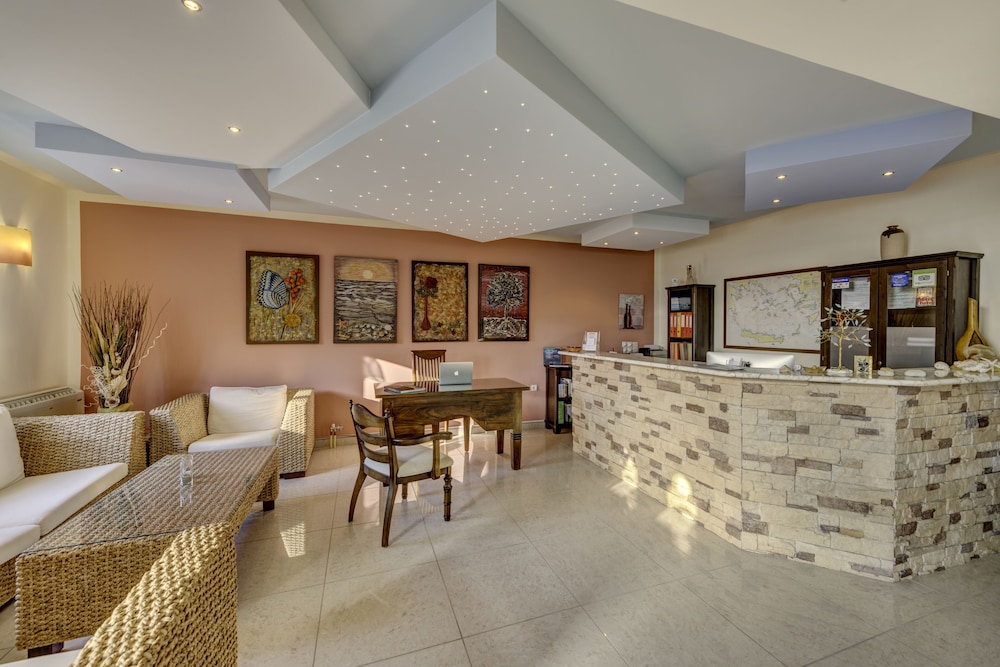 Sunrise Beach Suites 21/50