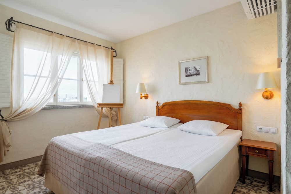 Rixwell Collection Savoy Boutique Hotel (Tallinn) 12/50