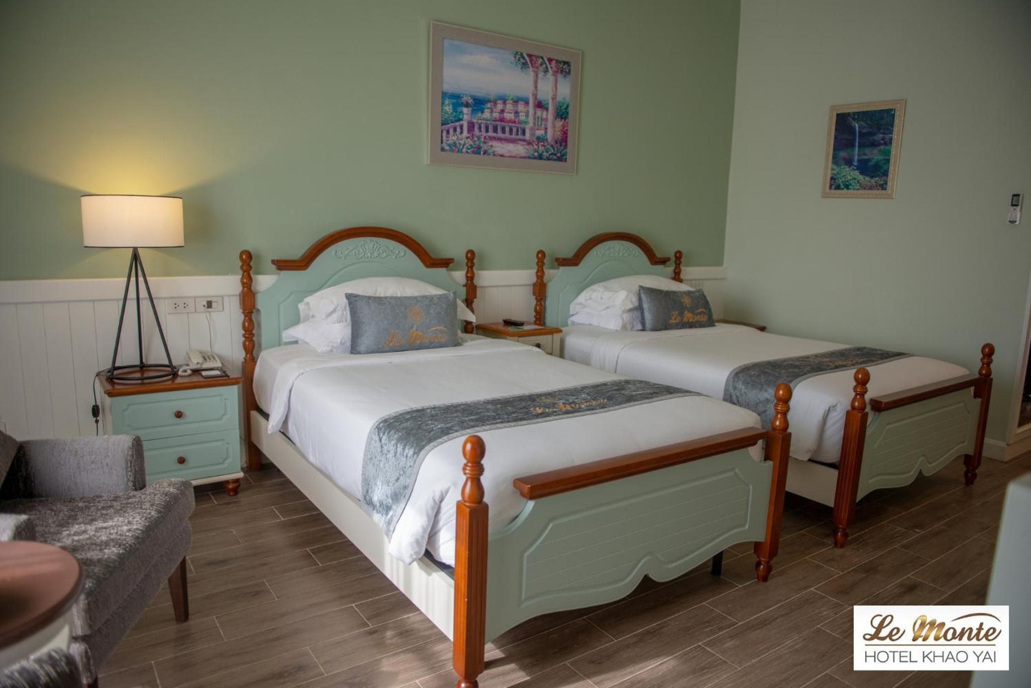 Room, Twin Beds