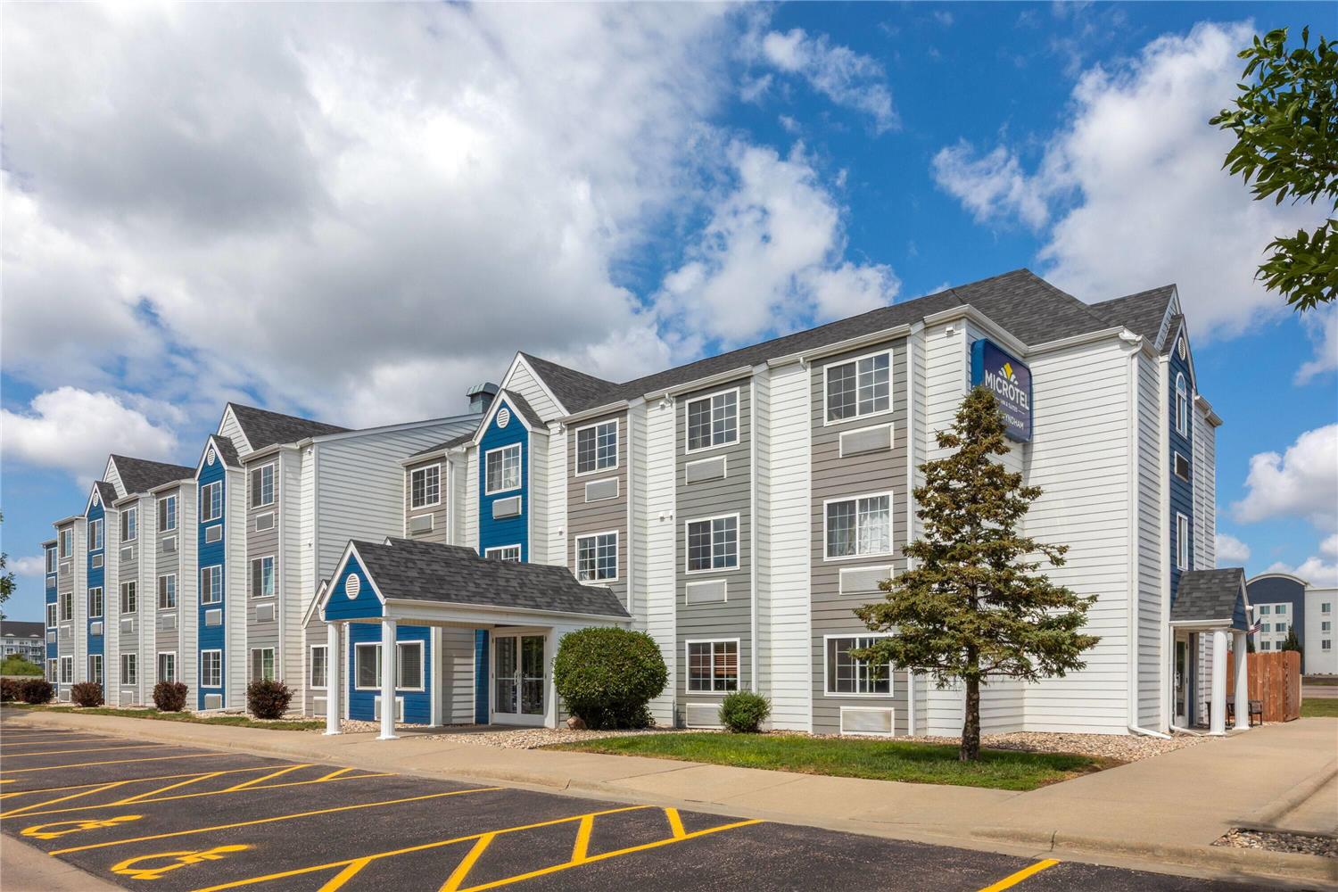 Microtel Inn Suites By Wyndham Sioux Falls 35/40