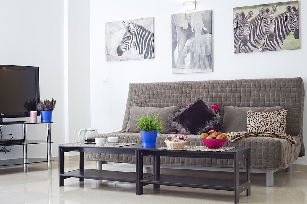 CHARMSUITES NOU RAMBLA APARTMENTS 24/42