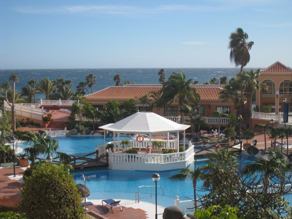 Tenerife Royal Gardens 38/50