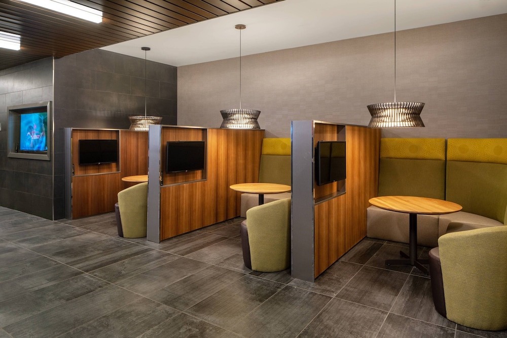 Courtyard By Marriott Lafayette South 11/49