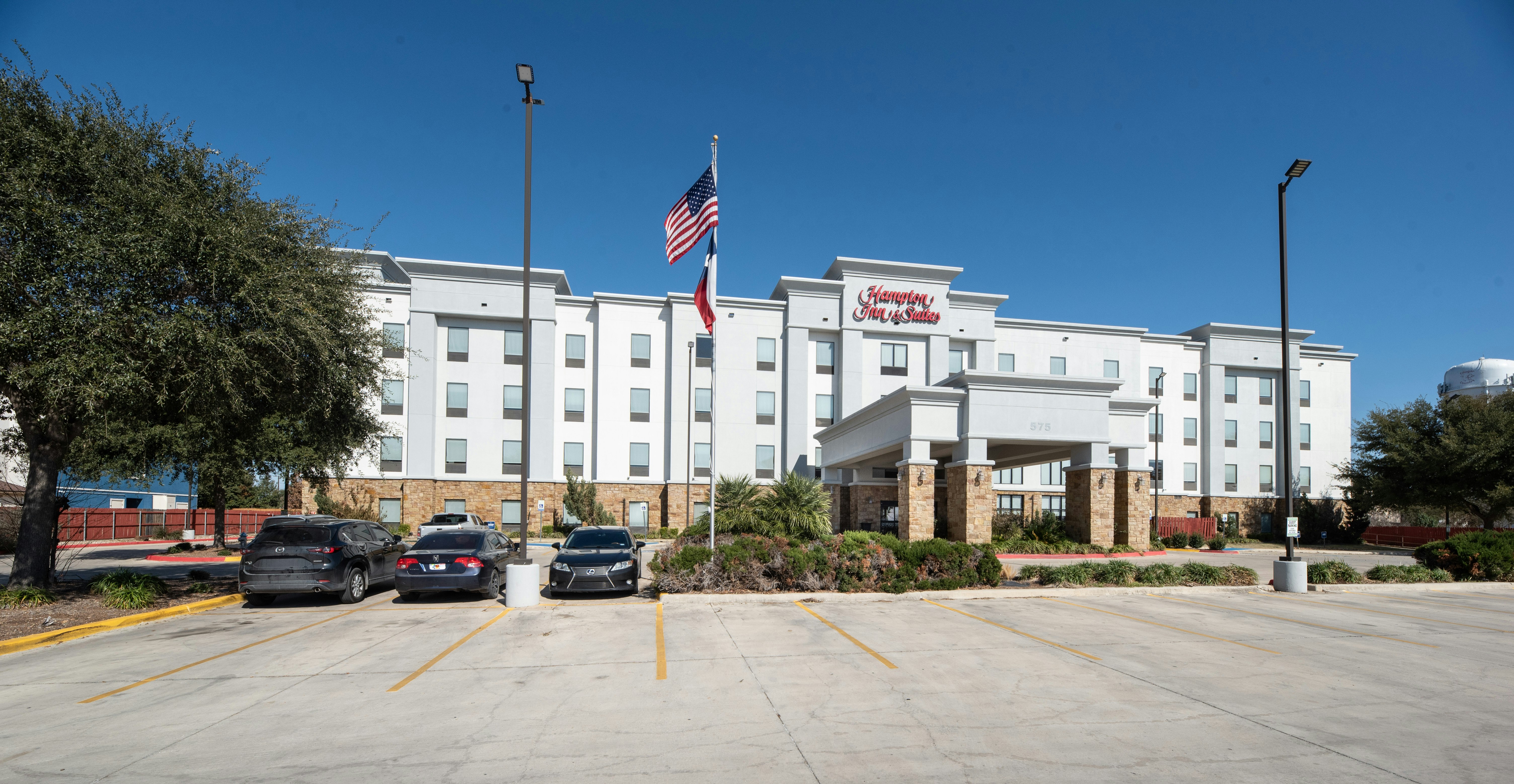 Hampton Inn & Suites New Braunfels 56/66