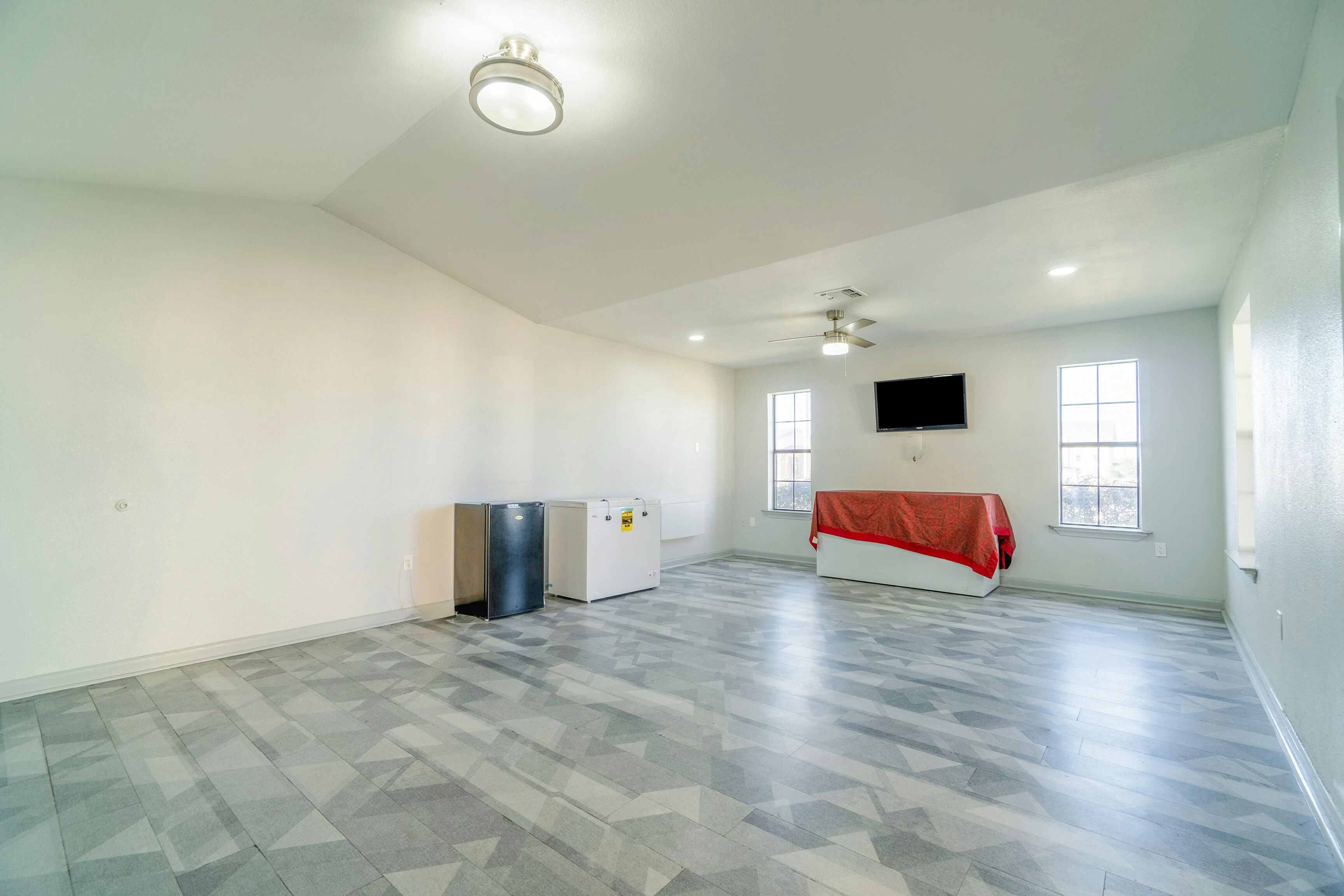Pleasanton Executive Inn By OYO 26/42
