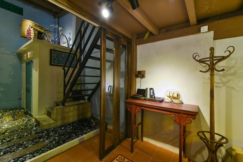 Ohana House Hq 9/50