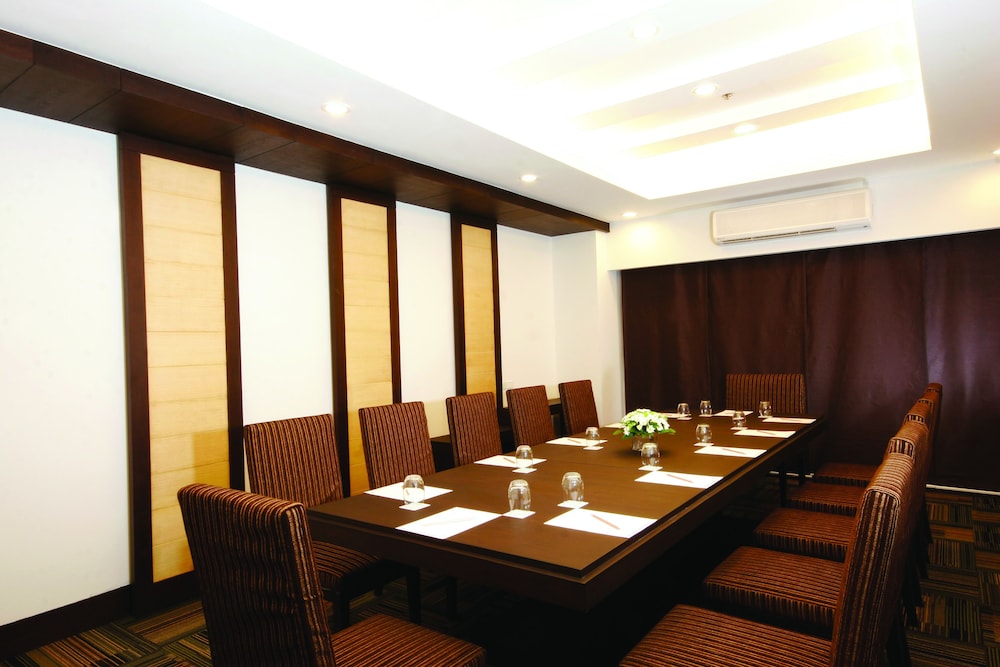 Kantary Hotel Kabinburi 40/45