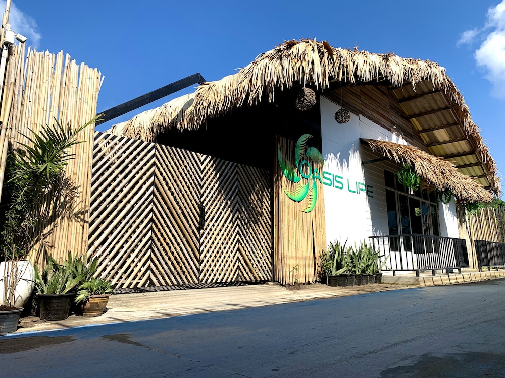 Oasis Lipe Resort 58/66