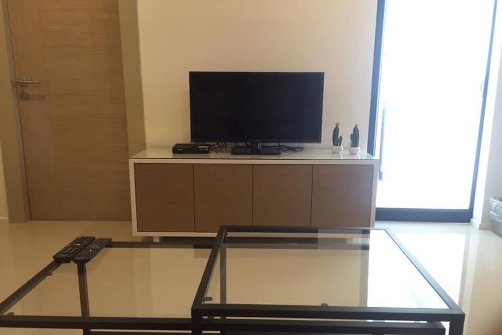 185 Residence 36/50