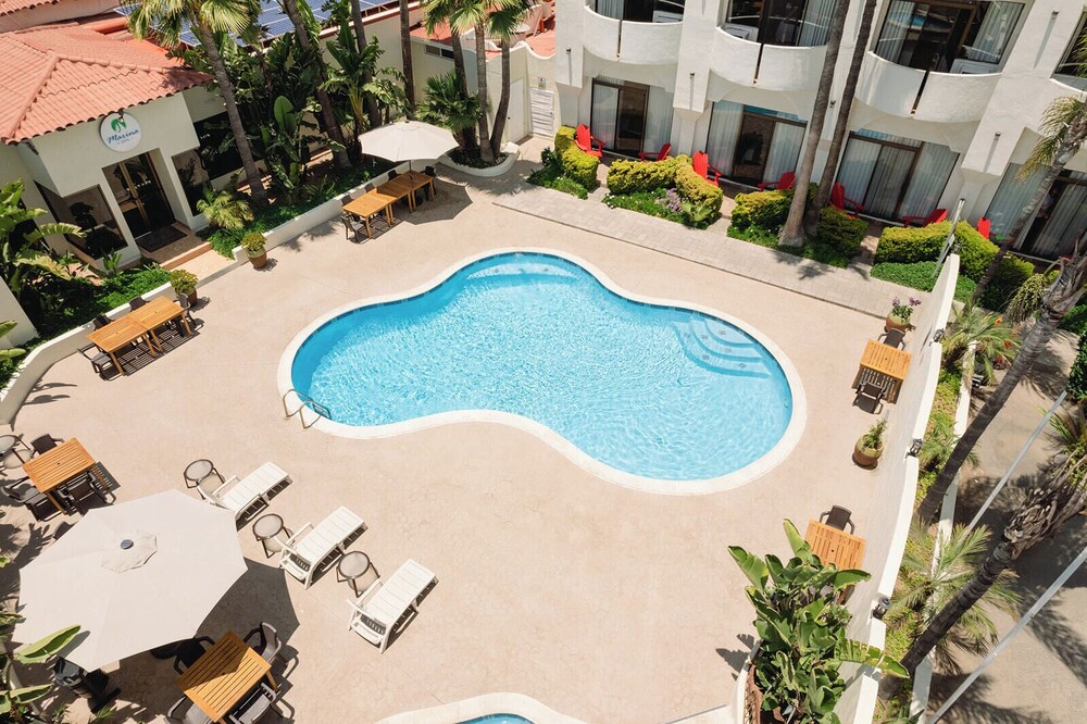 Corona Hotel And Spa 54/57
