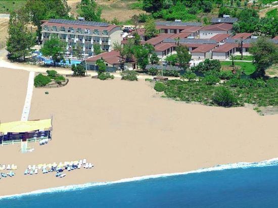 Aperion Beach Hotel 41/46