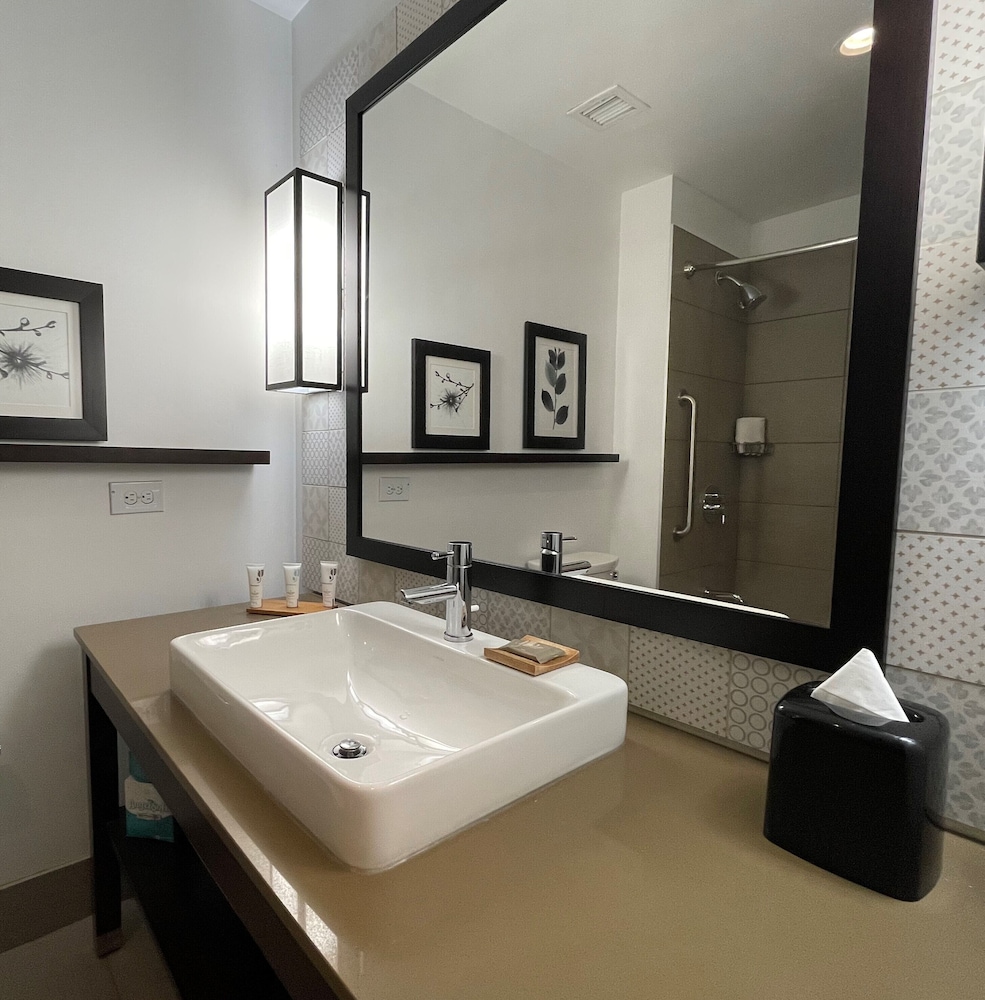 Country Inn and Suites by Radisson, Charlottesville-UVA, VA 17/53
