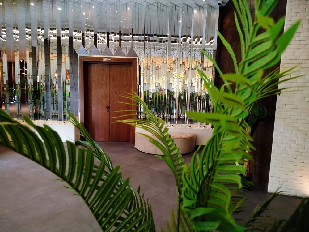 Green Tower Hotel 4/50
