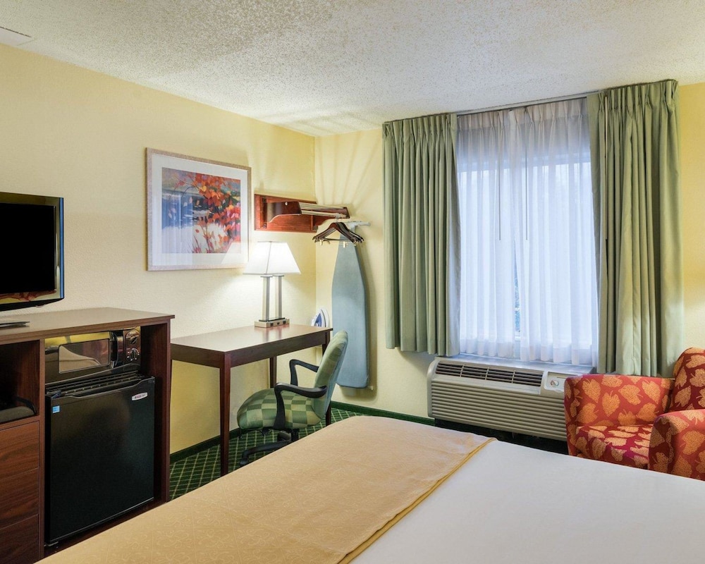 Quality Inn Newark 19/36