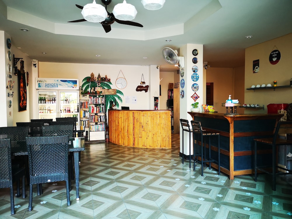 SEVEN SEAS HOTEL 8/64