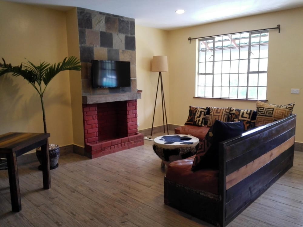 Acacia Tree Lodge 24/44