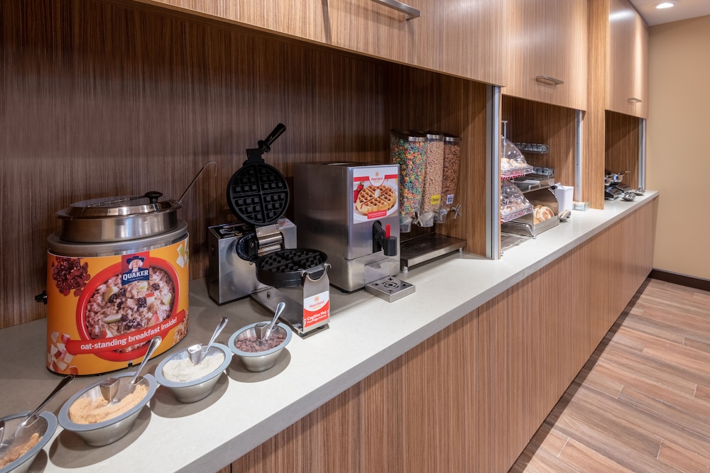 TownePlace Suites by Marriott Indianapolis Airport 20/63