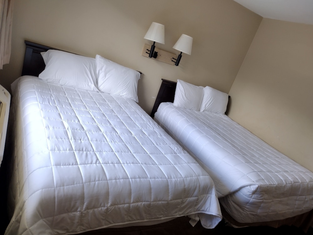 Capital O Hotel Richmond Hill/Savannah area I-95 19/48