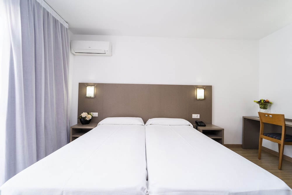 Hotel Montesol 31/64