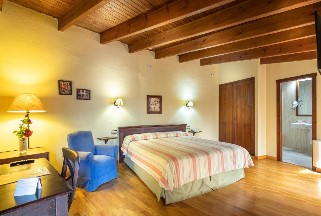غرفة سوبيريور بإطلالة على الحديقة بشرفة، Sao Joao de Deus by RIDAN Hotels 2/5