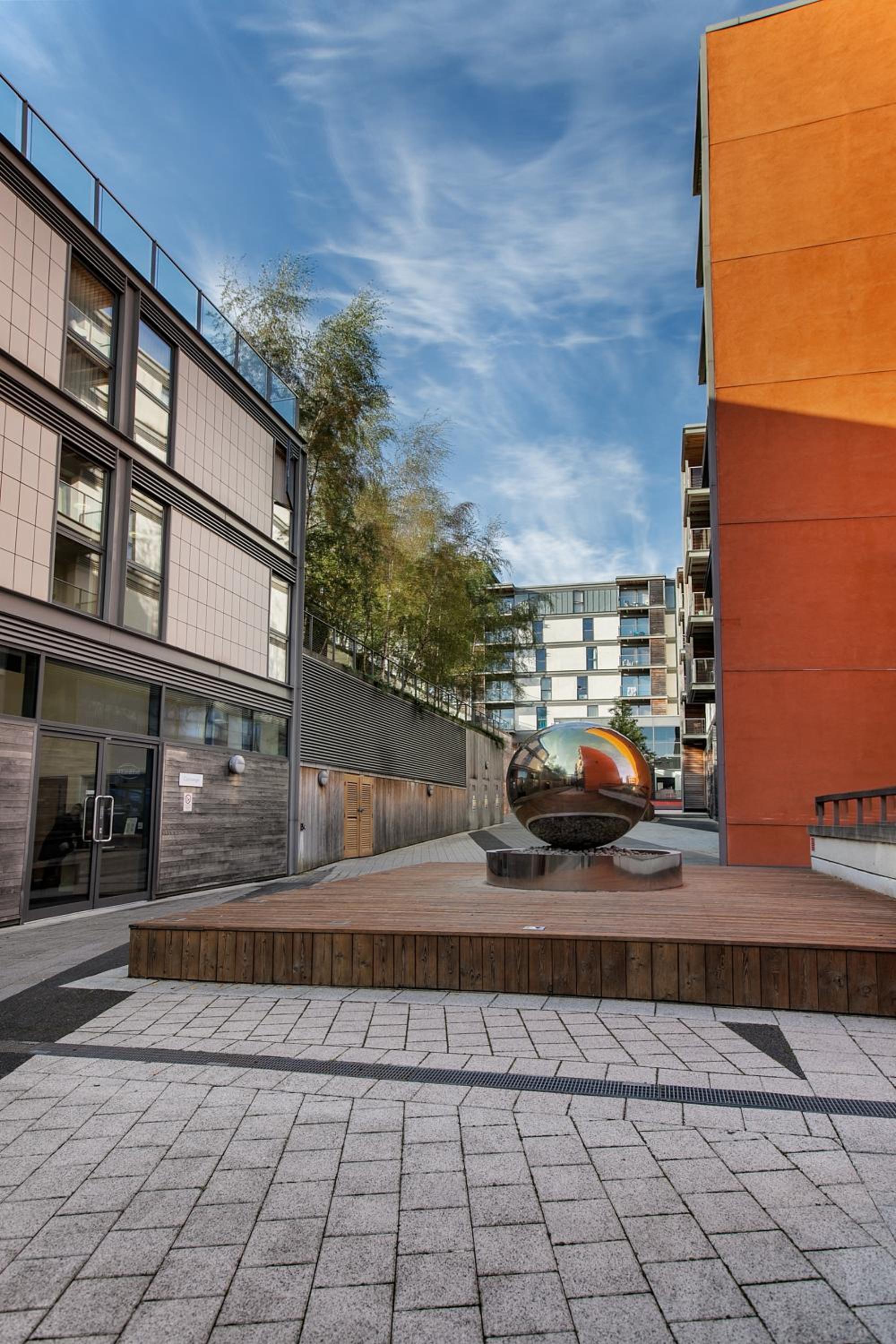 VIZION SERVICED APARTMENTS 22/50